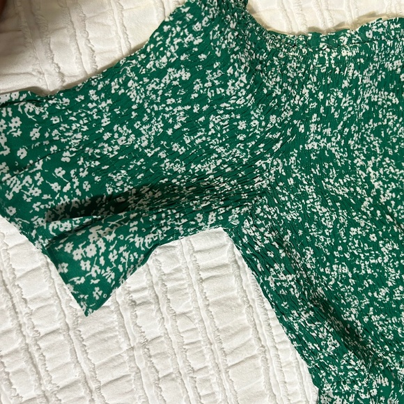 Green Floral Print Off-the-Shoulder Midi Dress - Picture 9 of 9